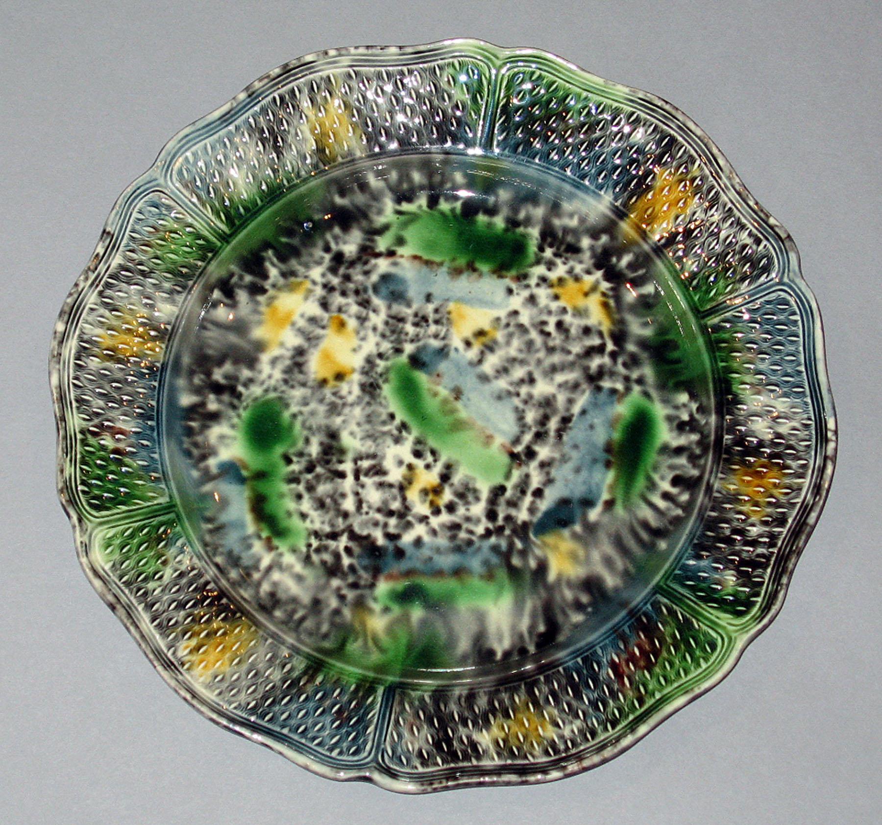 1967.1420.002 Creamware plate