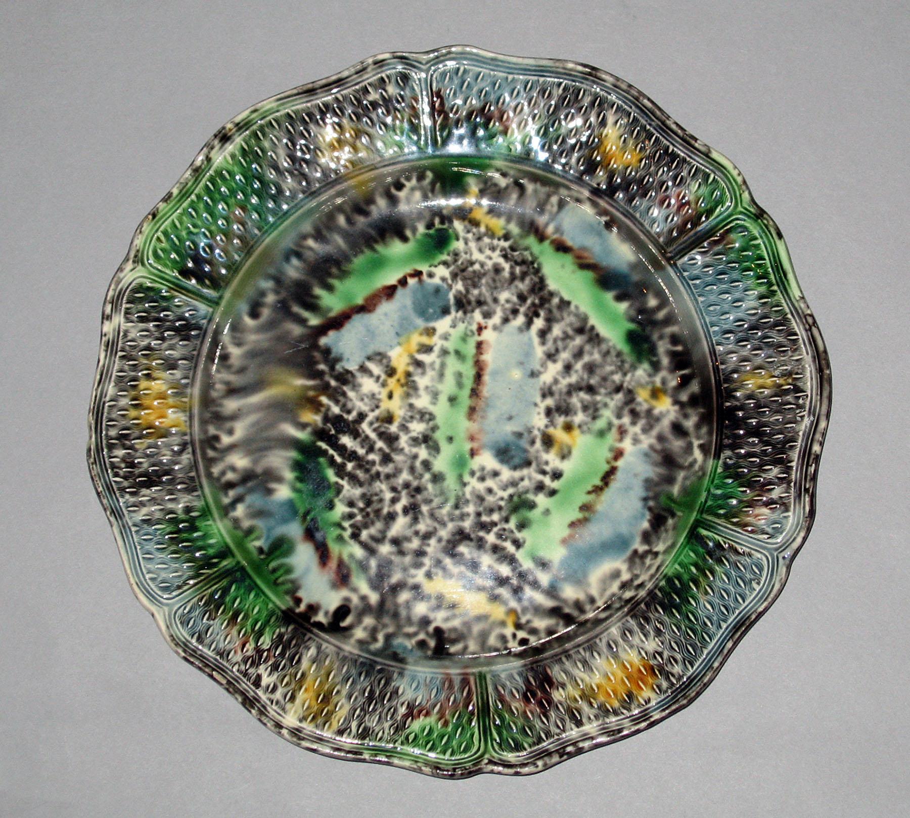 1967.1420.004 Creamware plate