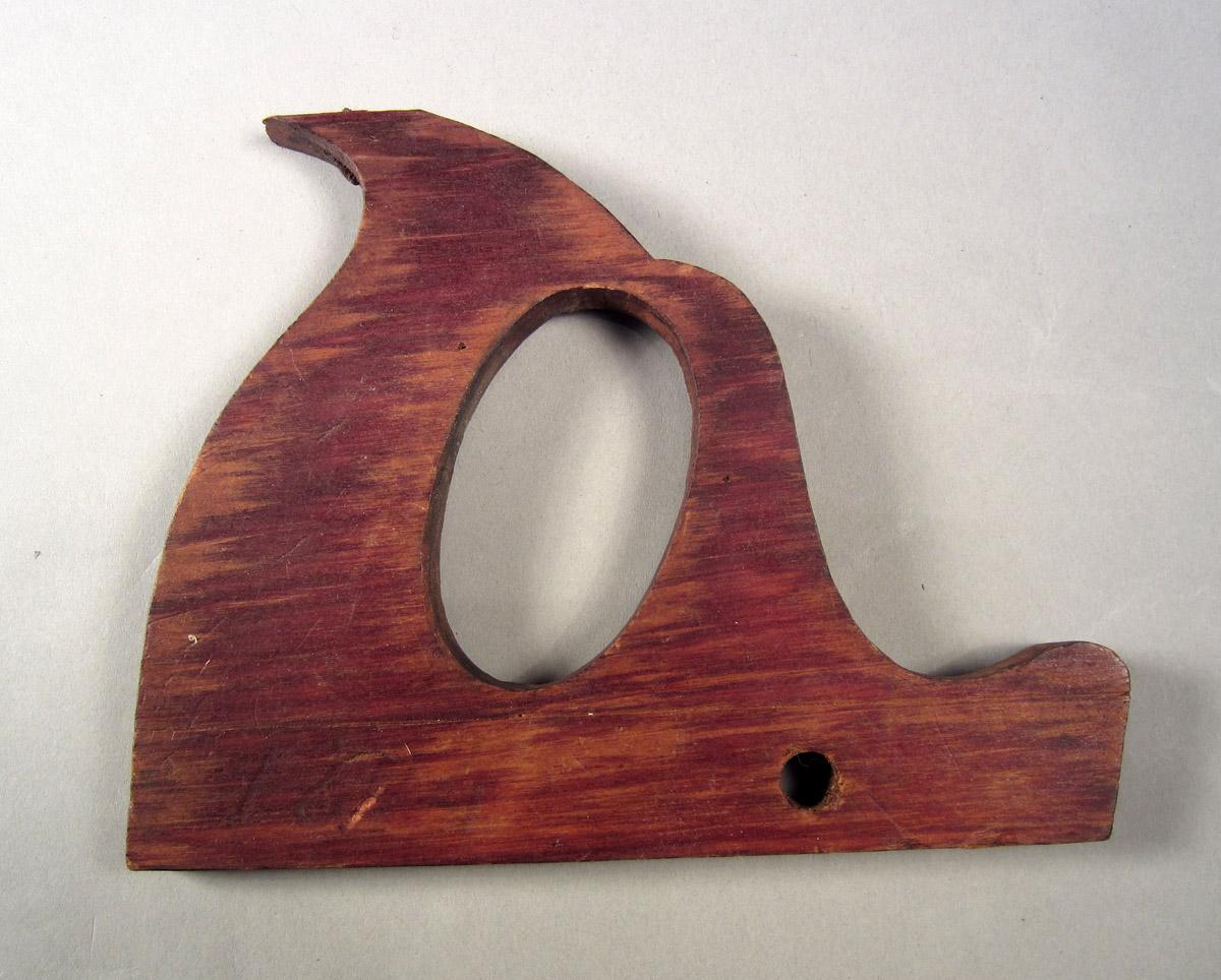 1957.0026.327 Plane handle template, View 1