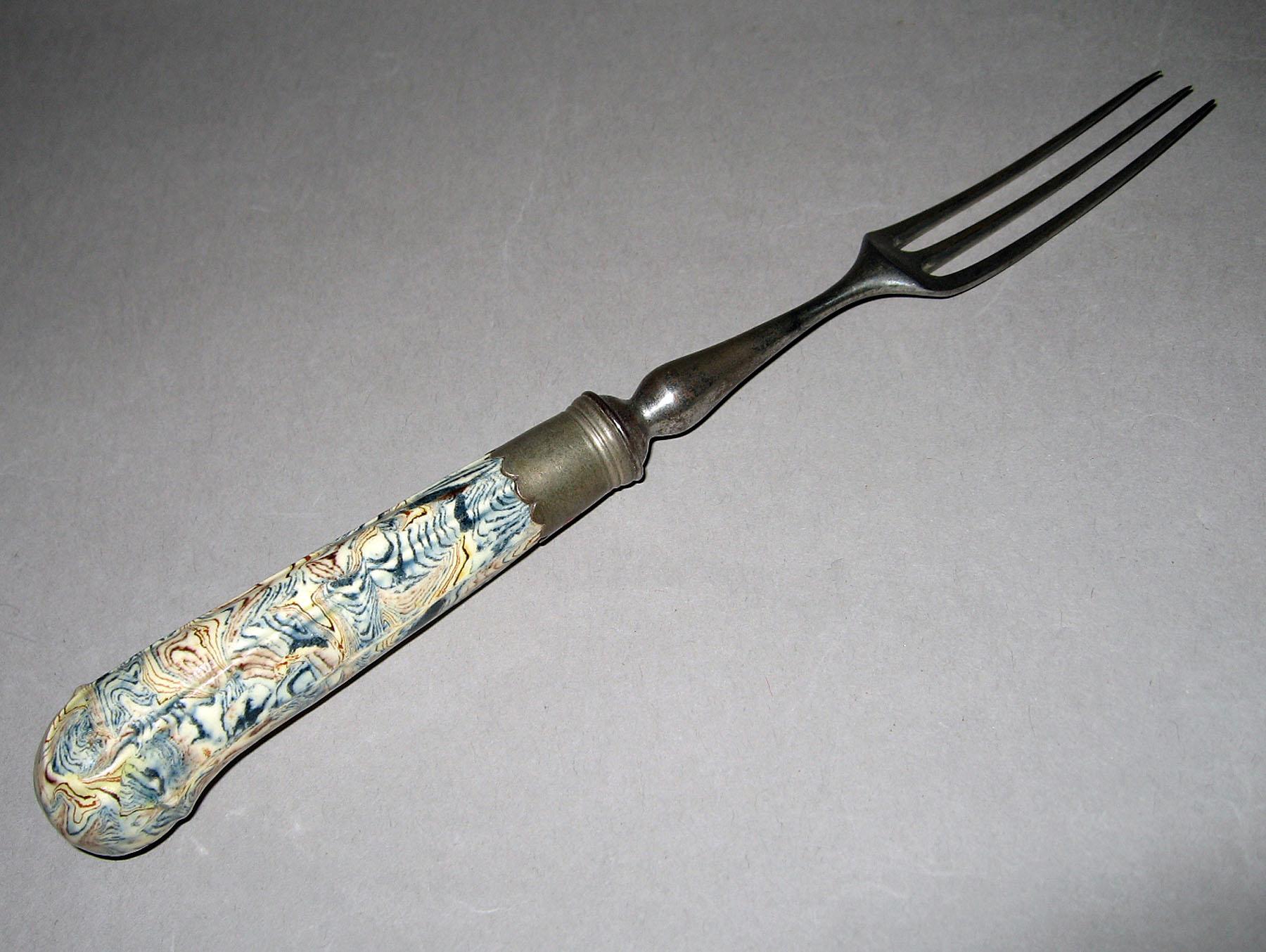 1967.1424.004 Agateware fork