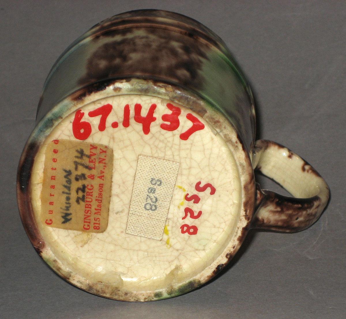 1967.1437 Mug (underside)