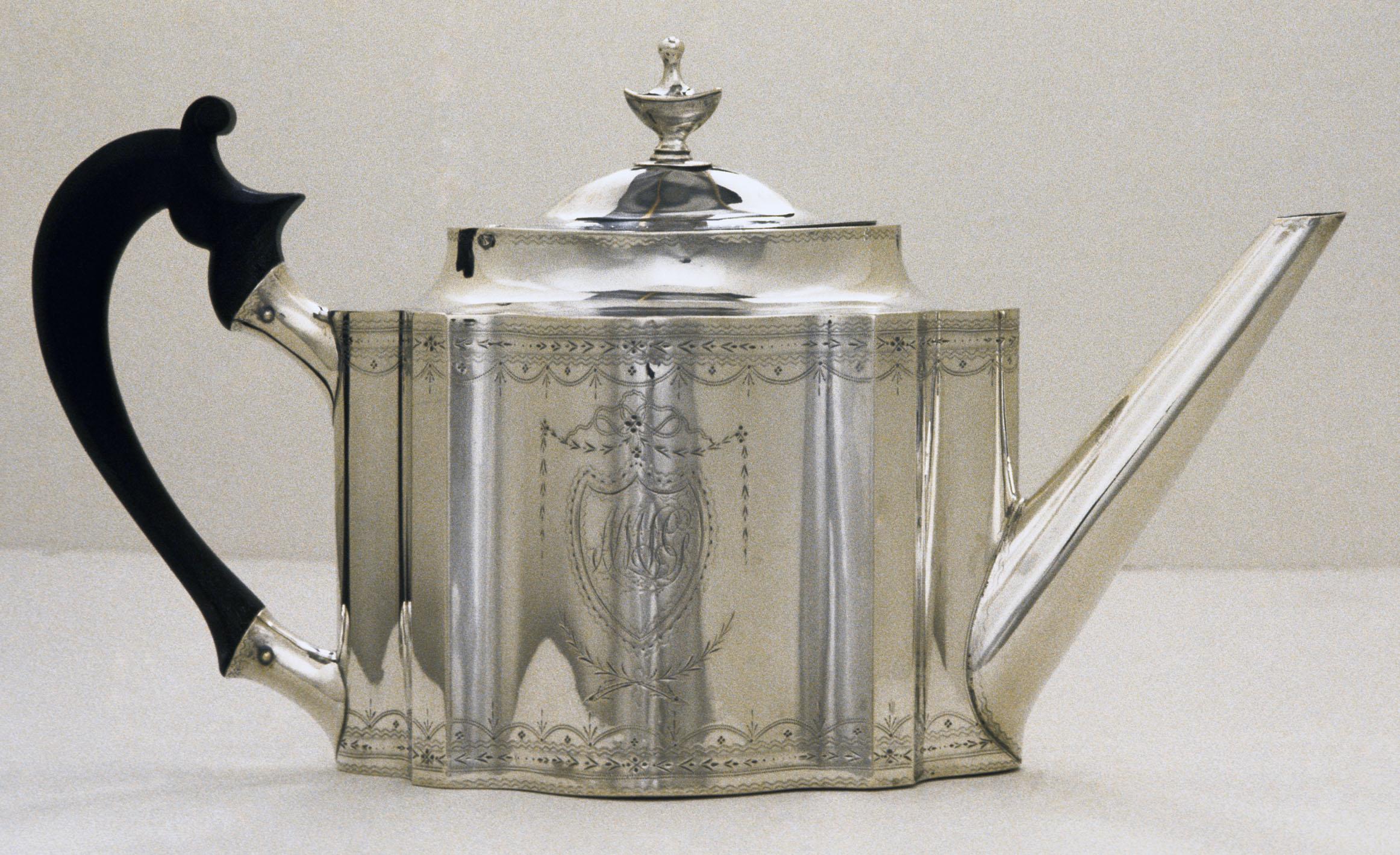 1967.1444 Teapot, view 1
