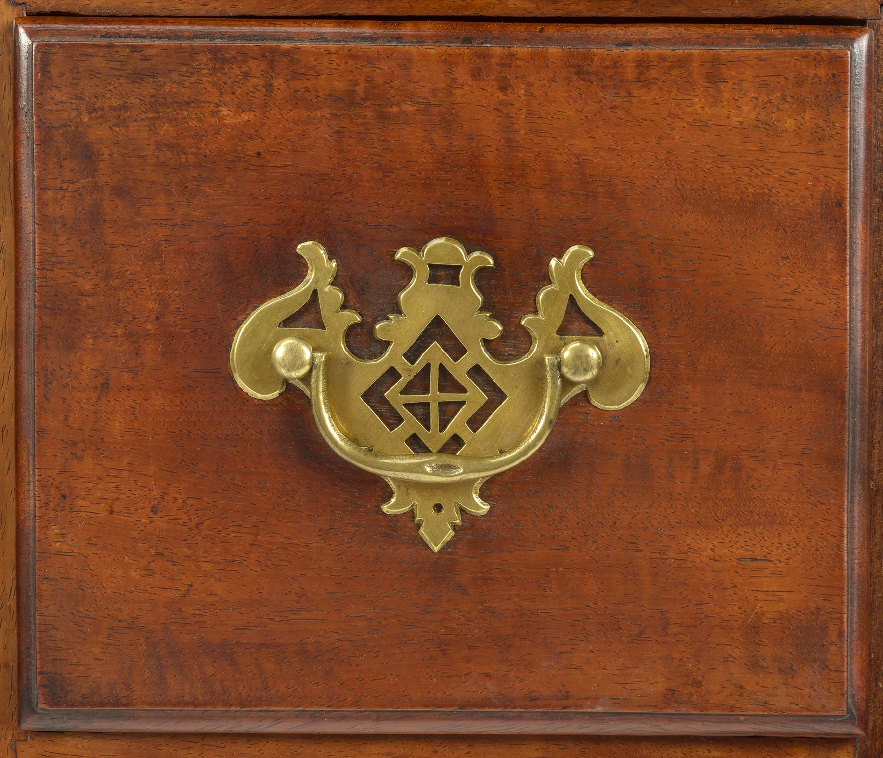 1967.1446 Table, detail 3