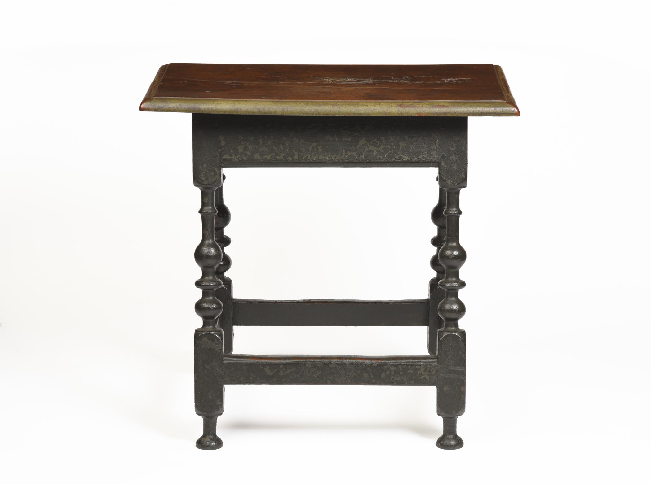 1967.1448 Table, view 2