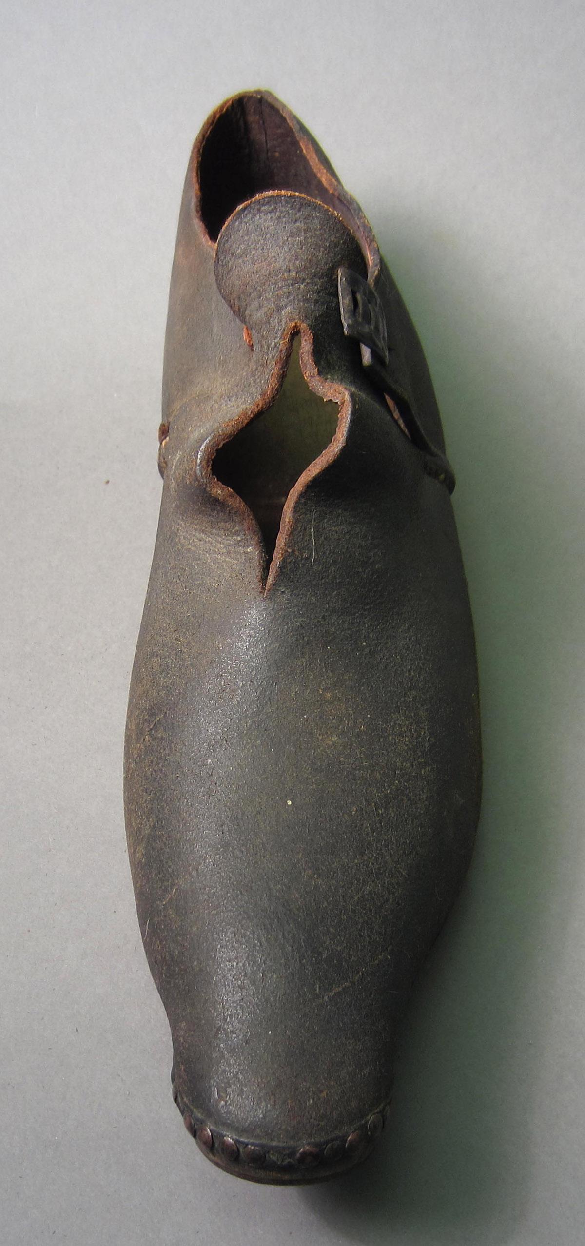 1967.1473.001 Shoe, Top