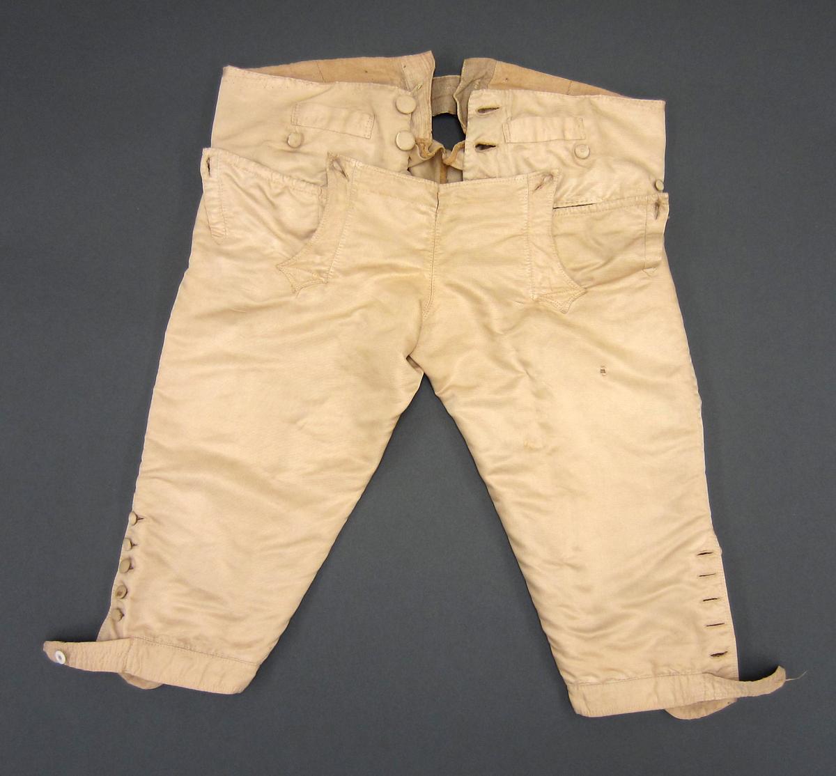 1967.1483 Breeches, Front