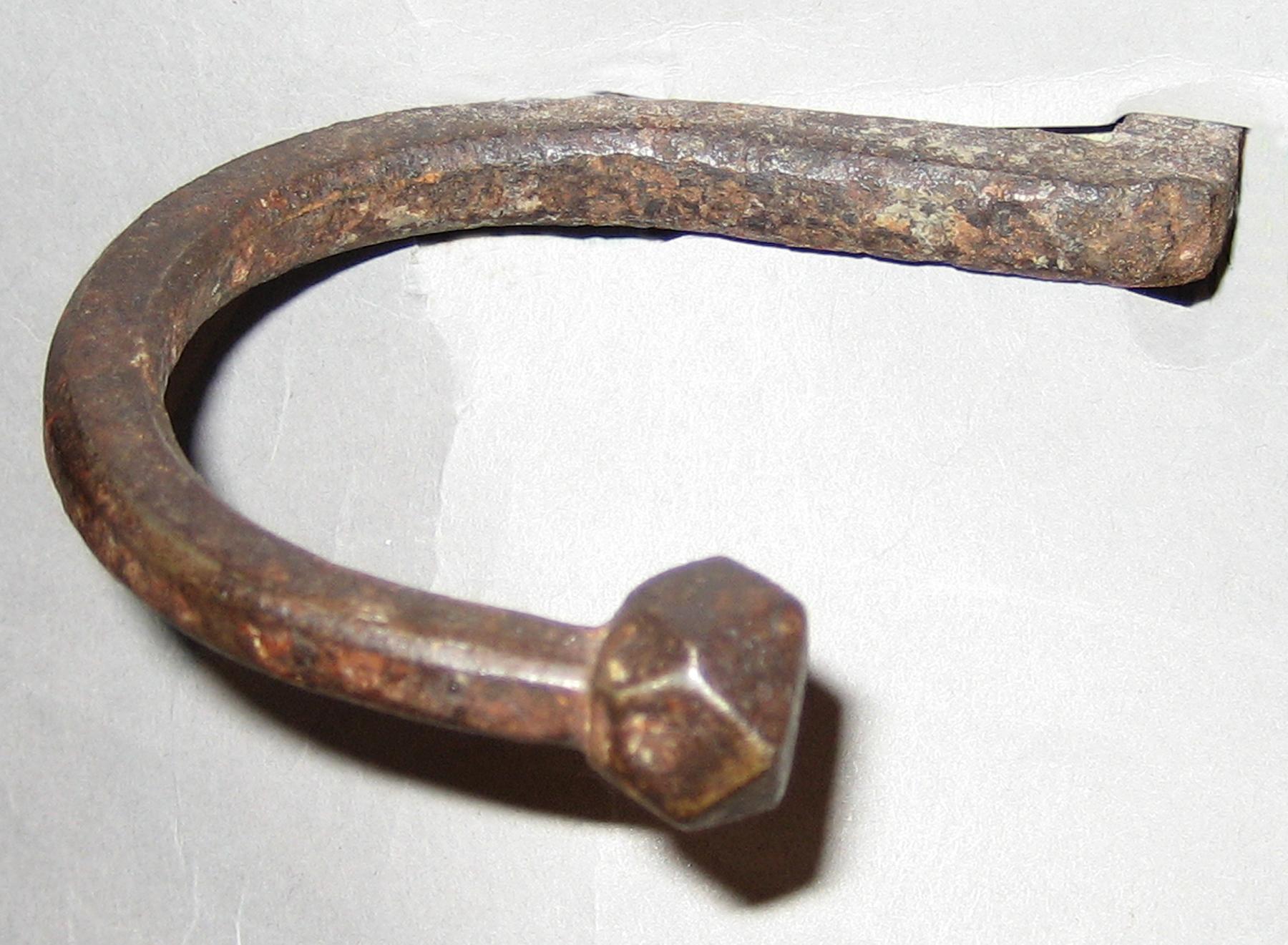 1967.1490 Jamb hook