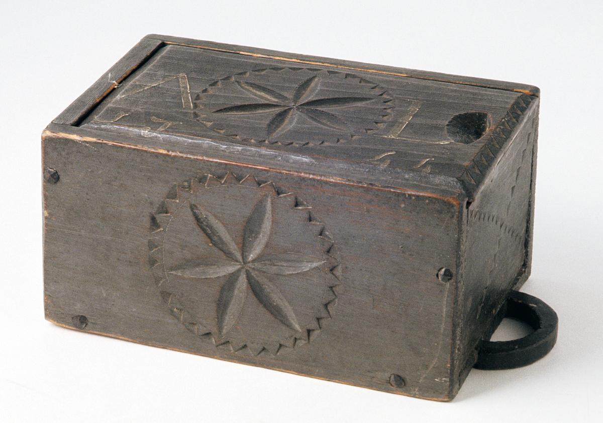 1967.1497 A, B Box