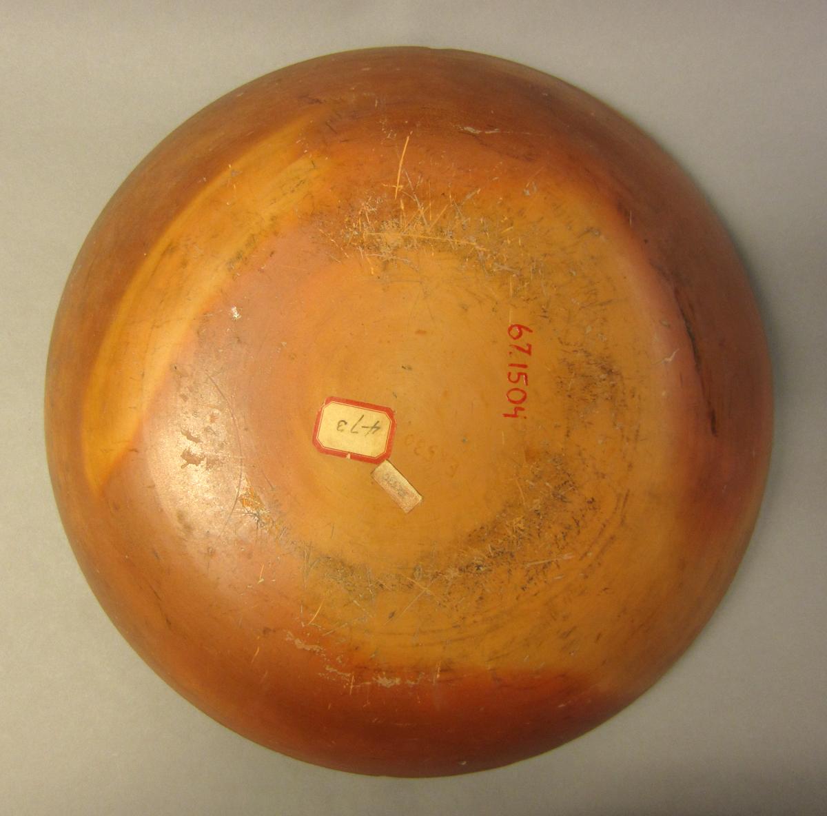 1967.1504 Mold underside