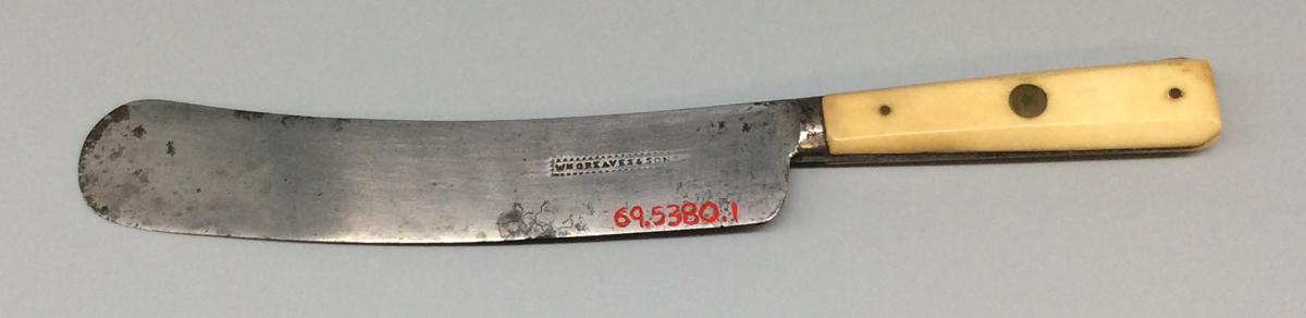 1969.5380.001 Knife, view 1
