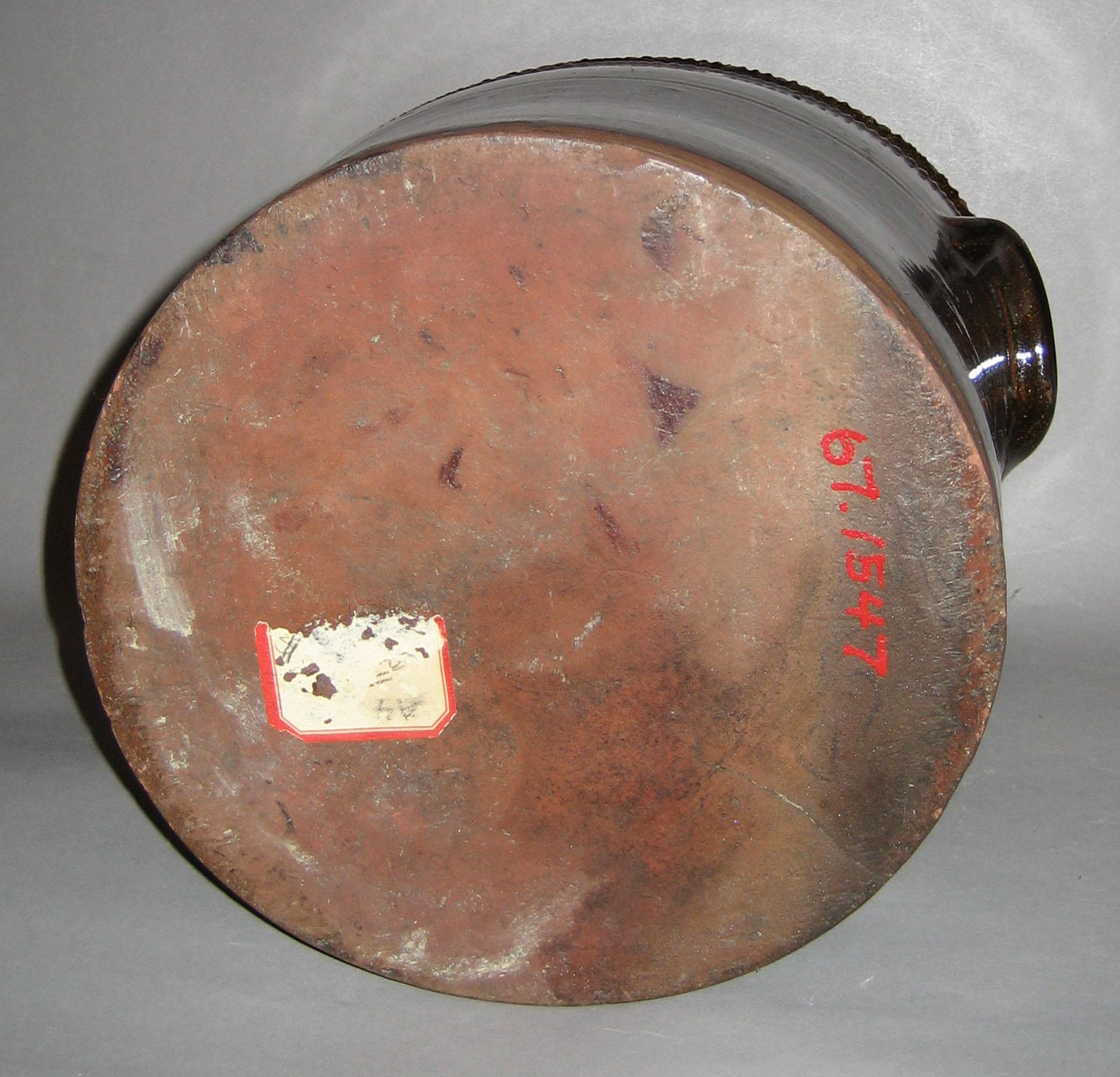 1967.1547 Jar (bottom)