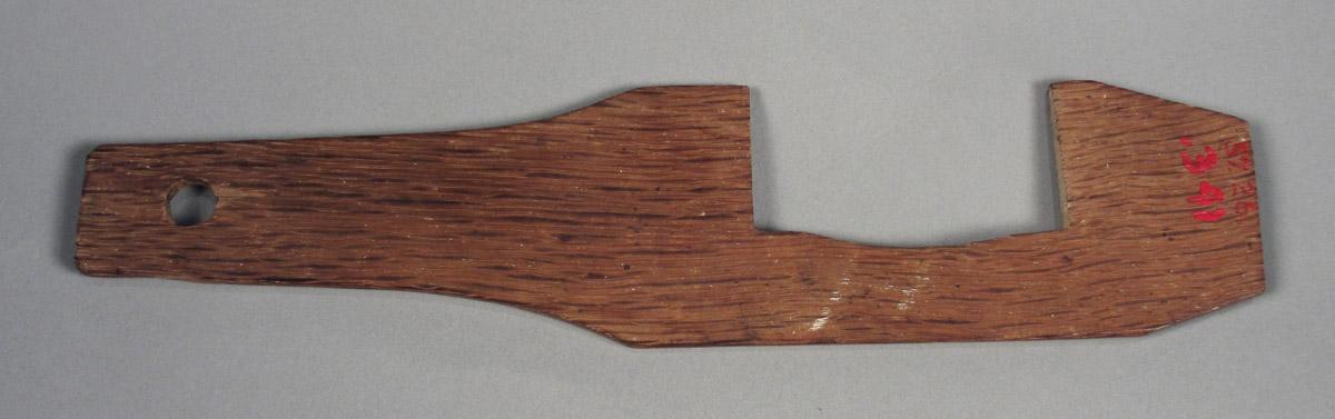 1957.0026.341 Gauge, side 1