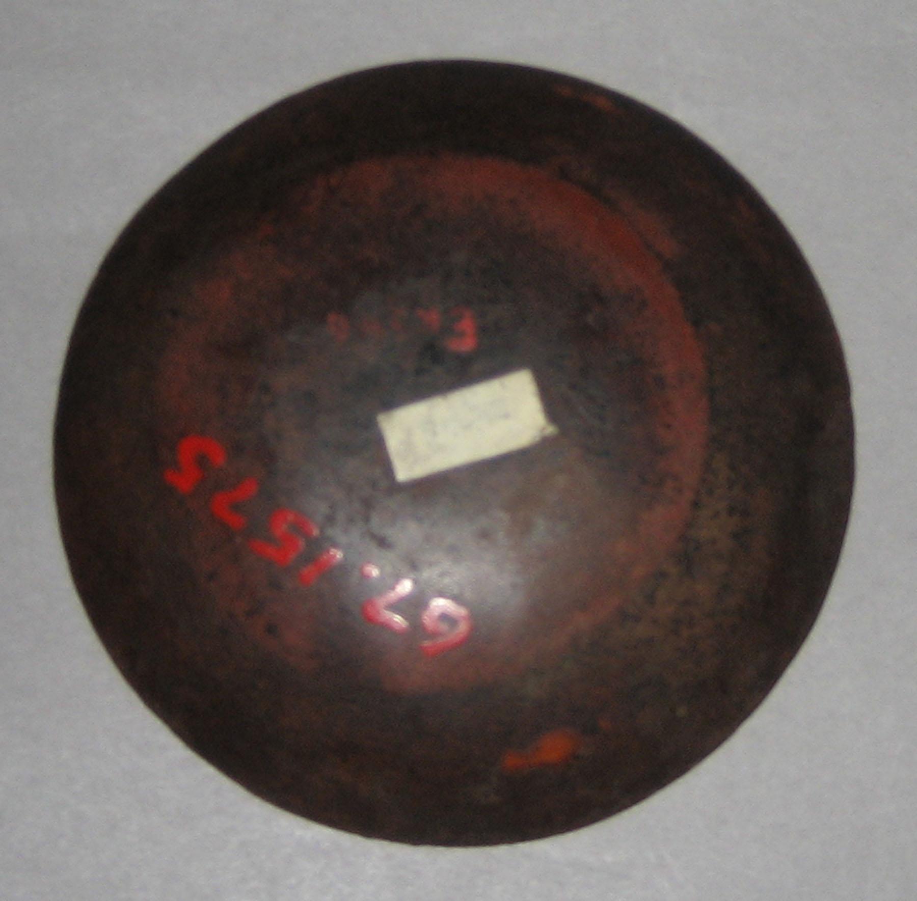 1967.1575 Dish (bottom)