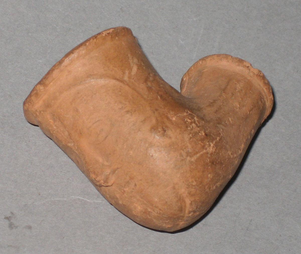1967.1588.002 Pipe Bowl