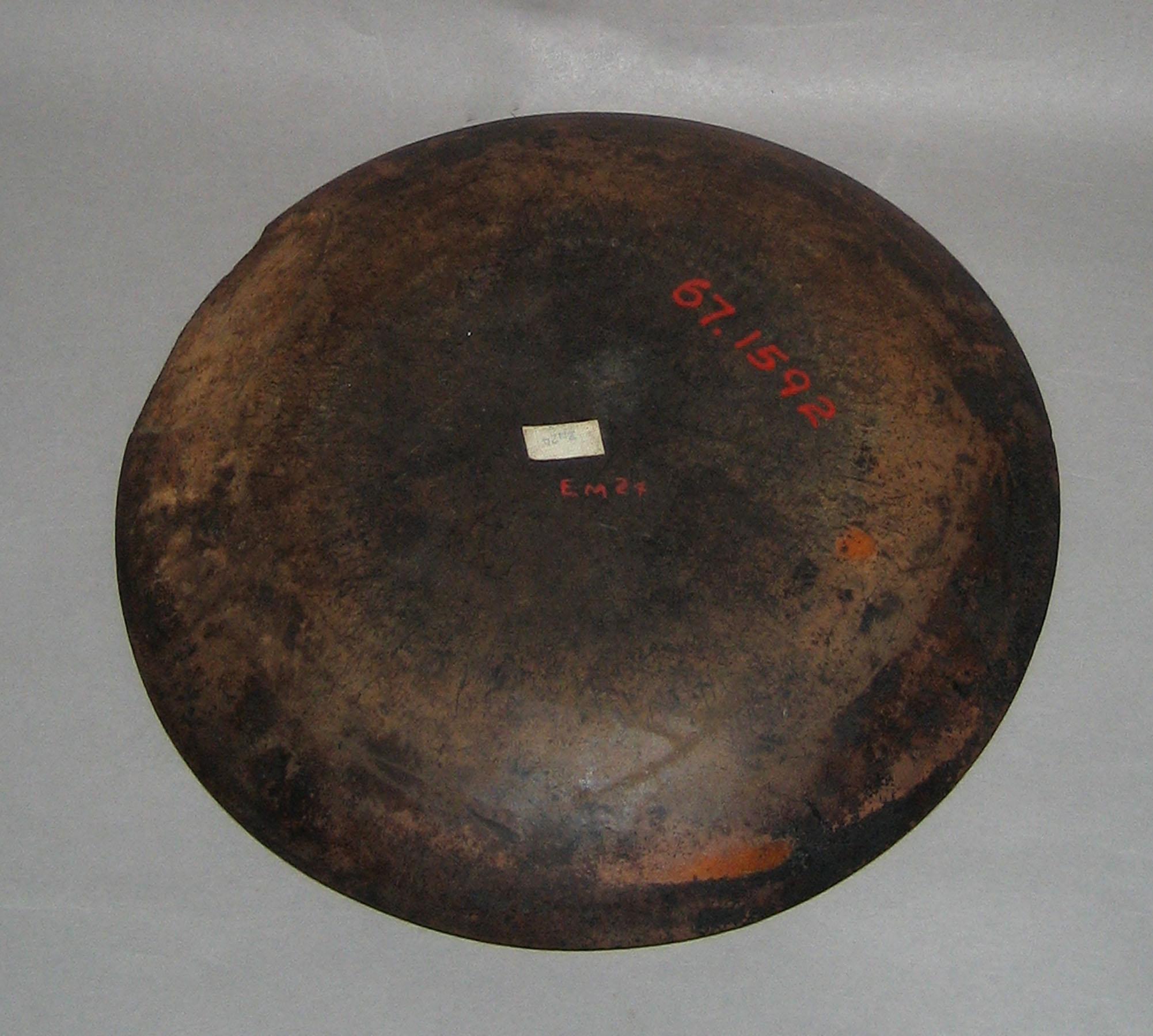 1967.1592 Dish (bottom)