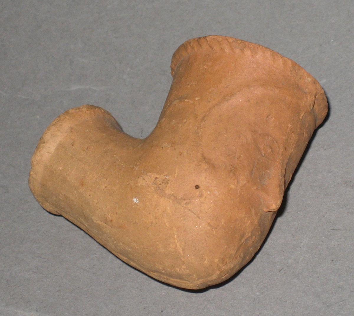 1967.1594.001 Pipe Bowl