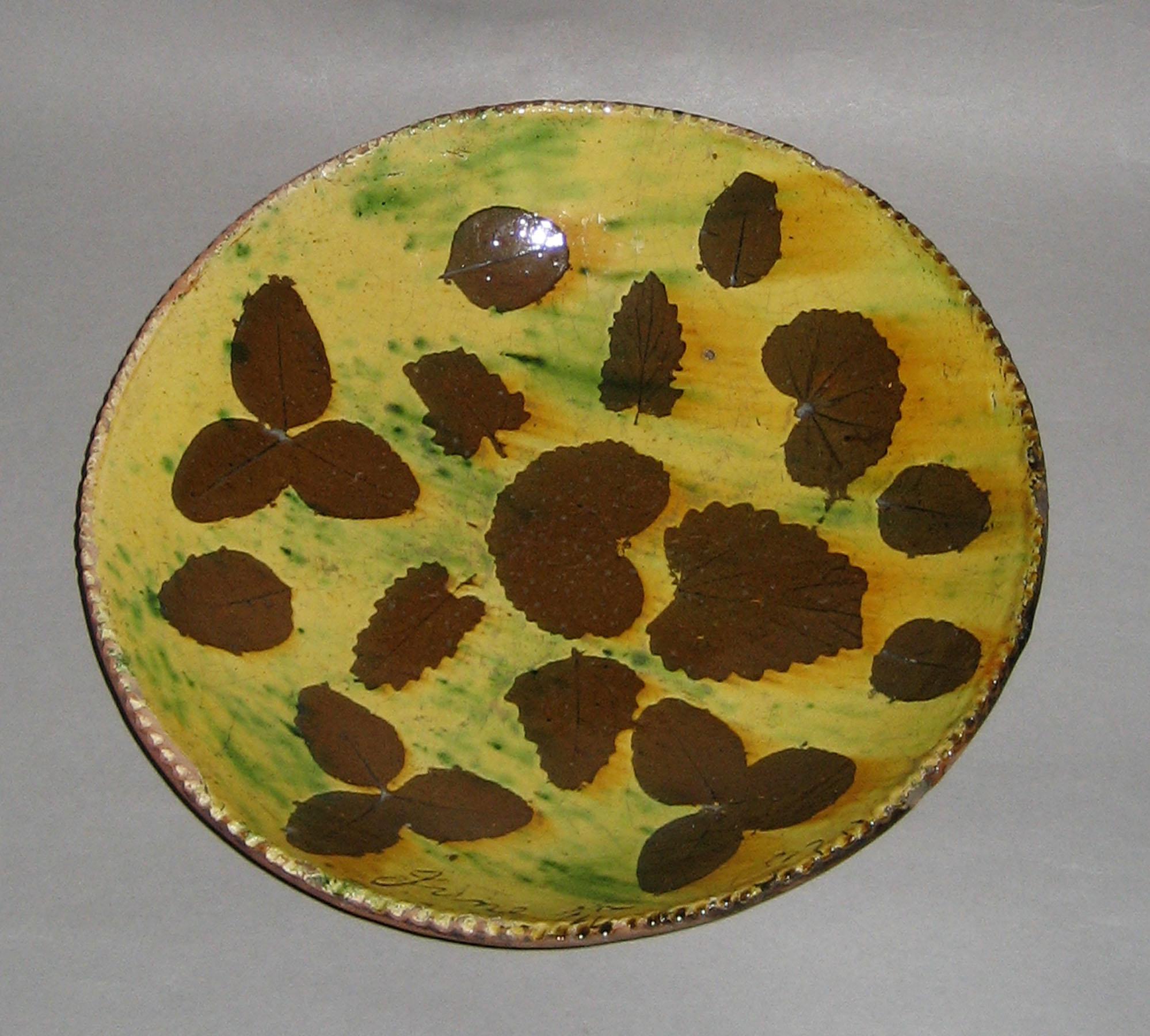 1967.1612 Dish