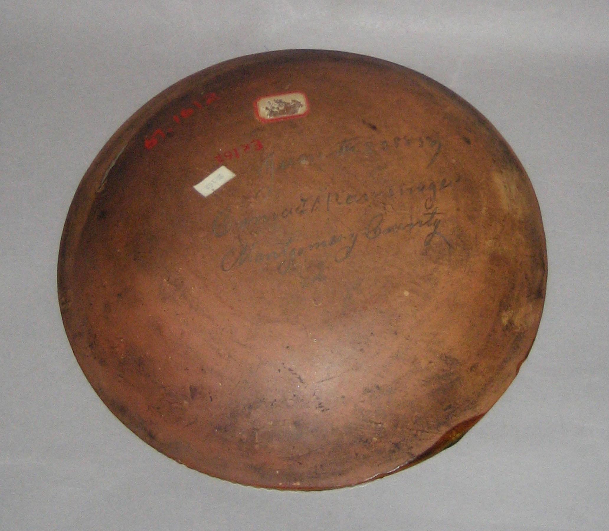 1967.1612 Dish (bottom)