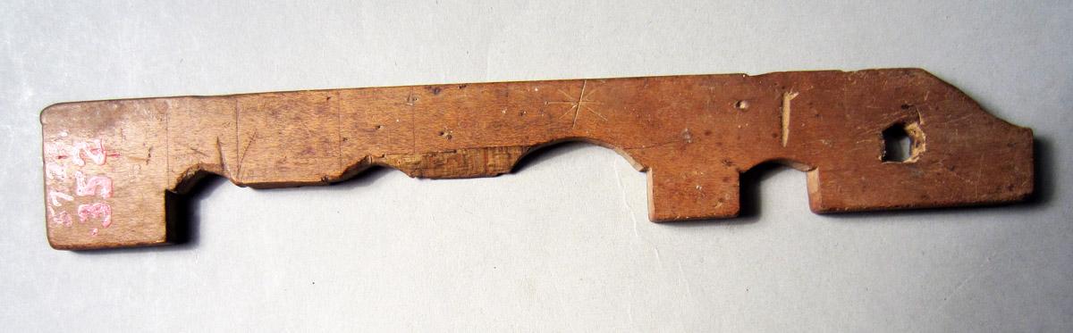 1957.0026.352 Gauge, View 2