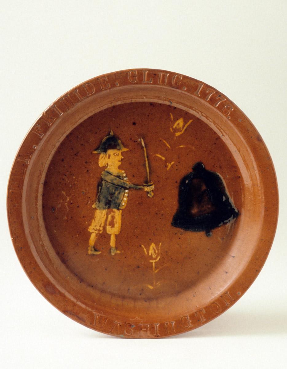 1967.1660 Dish, view 2
