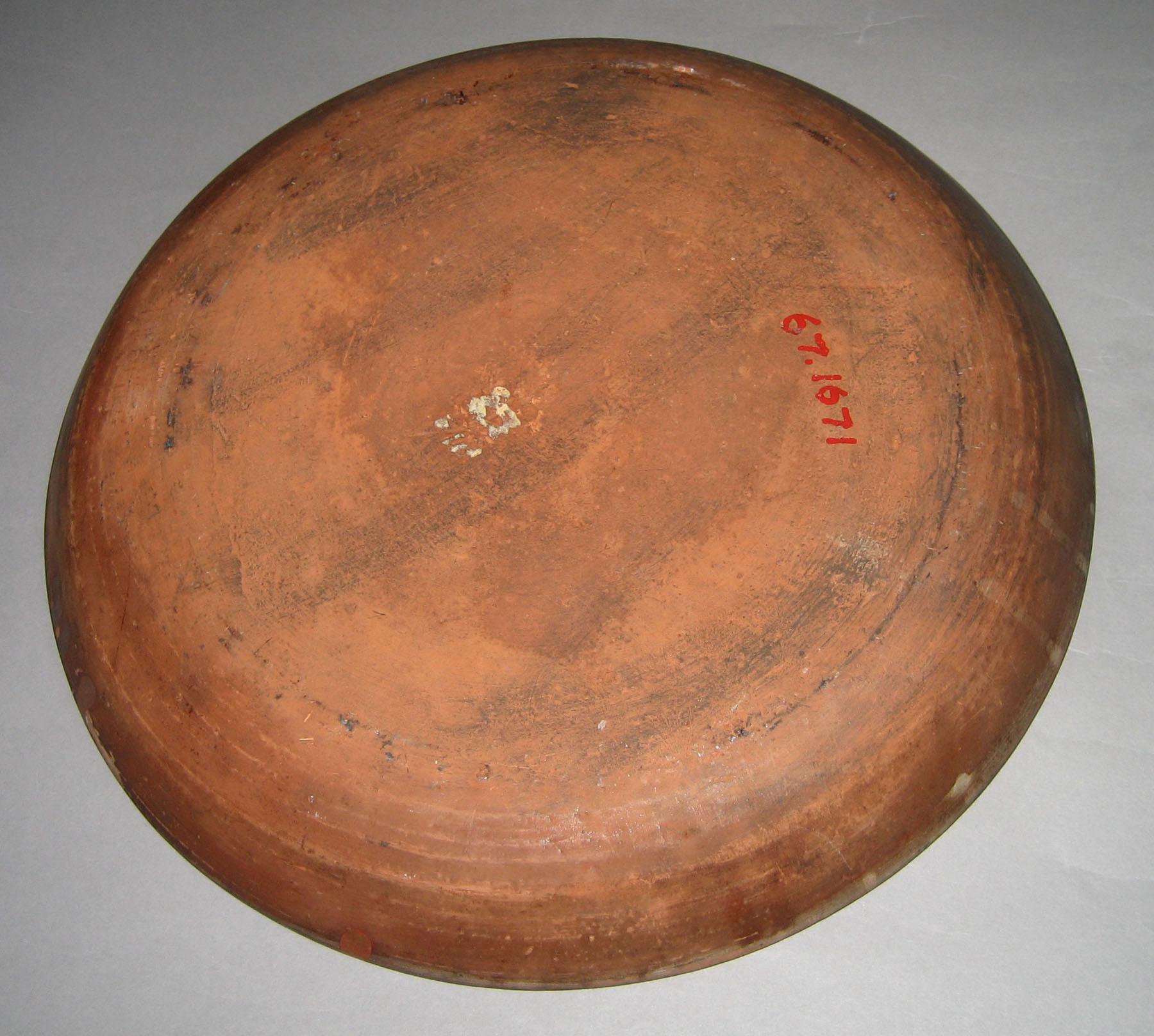 1967.1671 Dish (bottom)