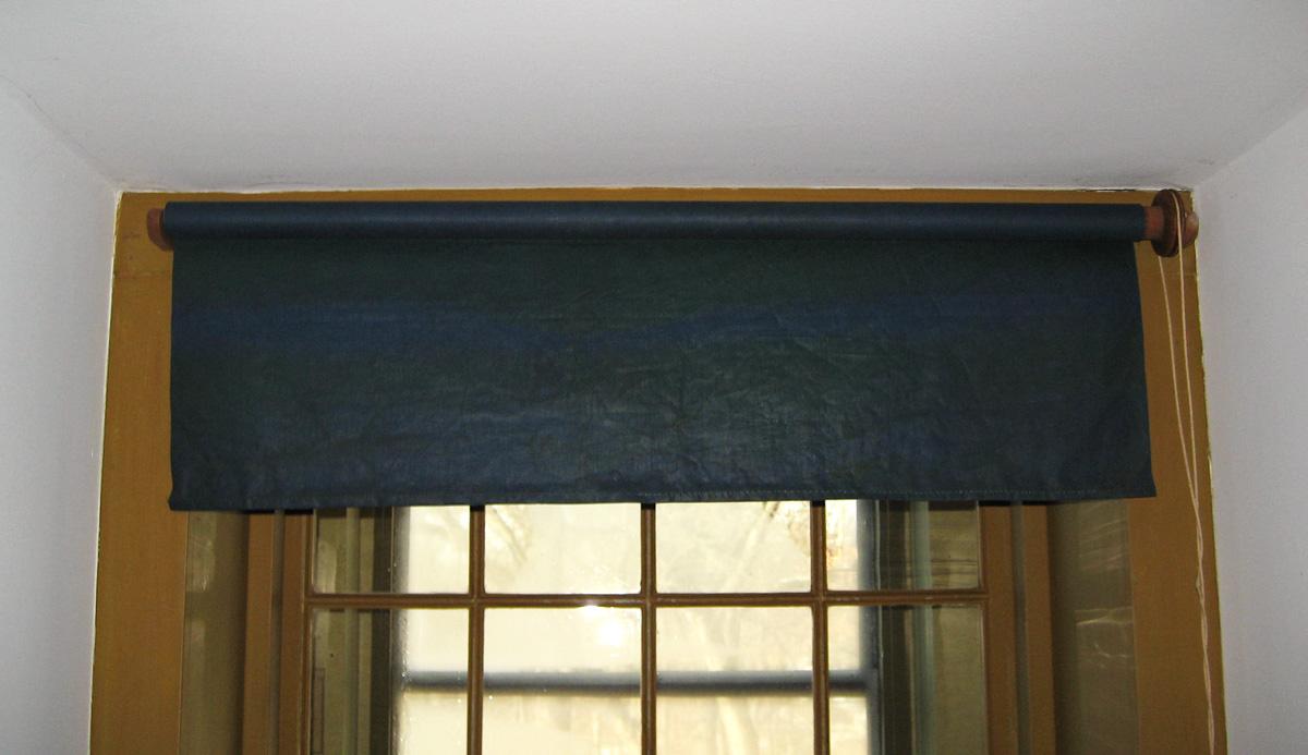 1967.1685.002 Roller Shade