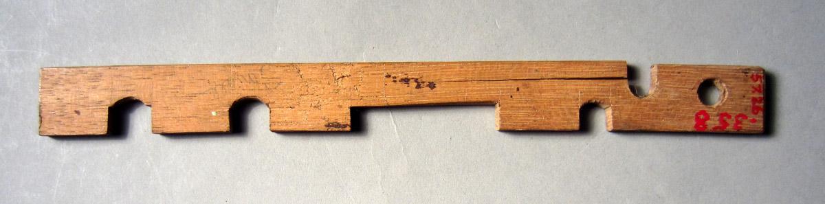 1957.0026.358 Gauge, View 1