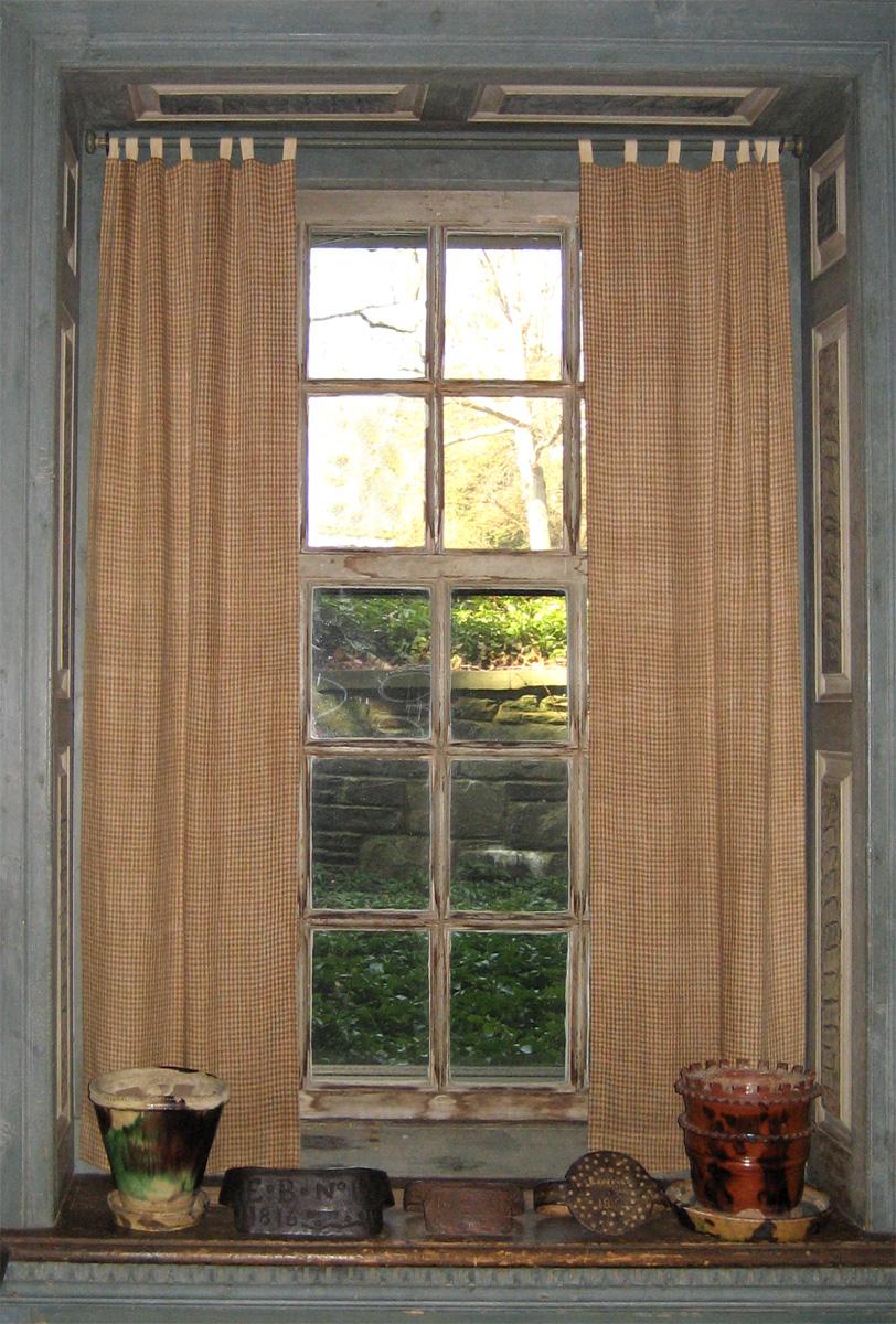 1967.1787.001 Window hangings