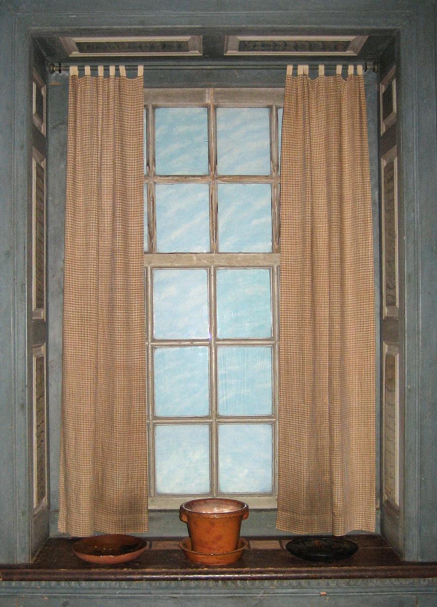 1967.1787.004 Window hangings