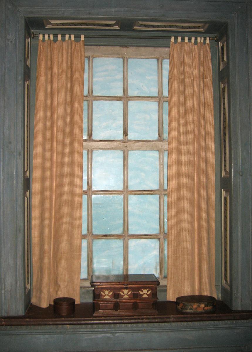1967.1787.005 Window hangings