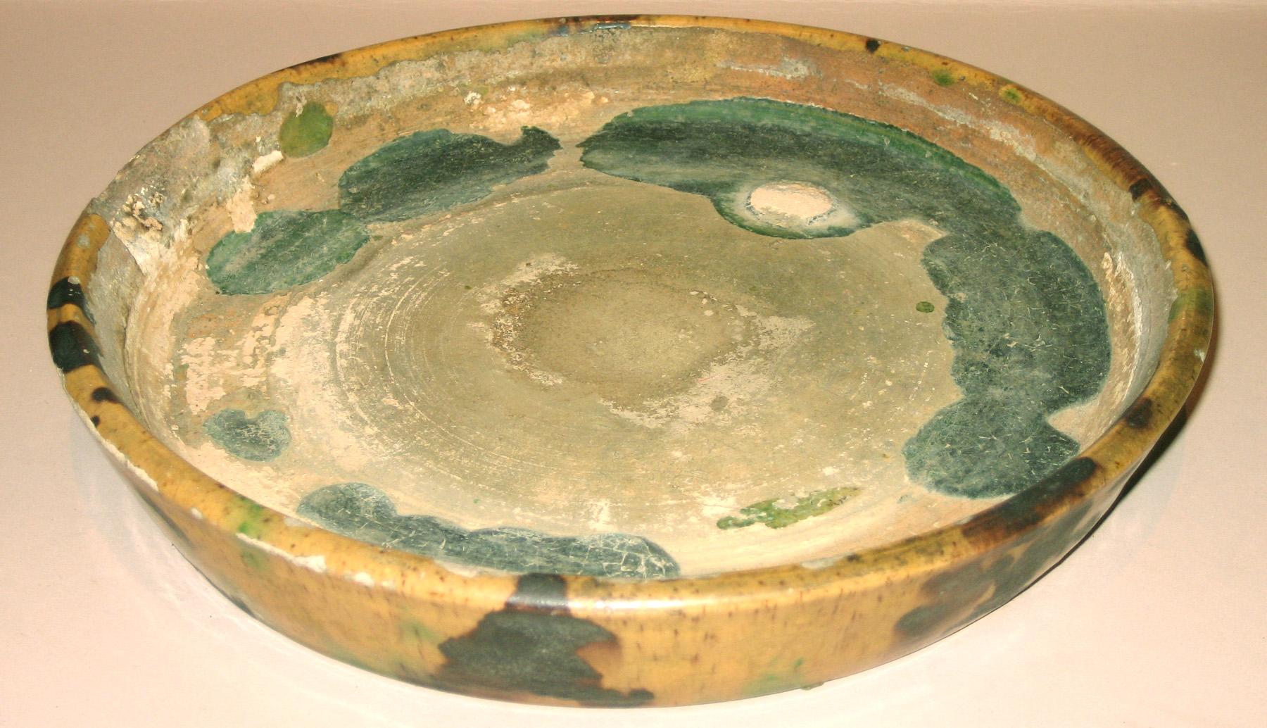 1967.1789 Flower Container and Dish