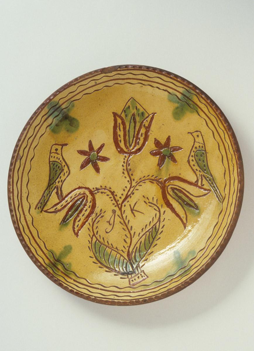 1967.1804 PA sgraffito dish