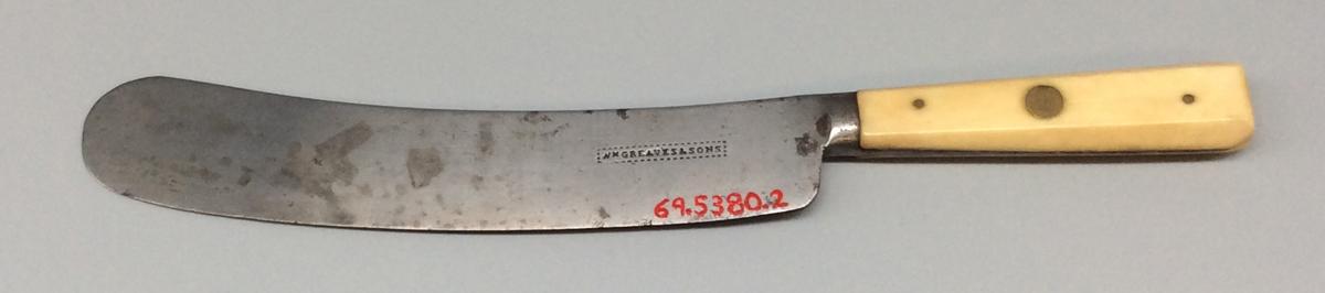 1969.5380.002 Knife, view 1