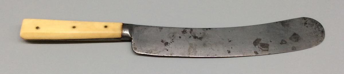 1969.5380.002 Knife, view 2
