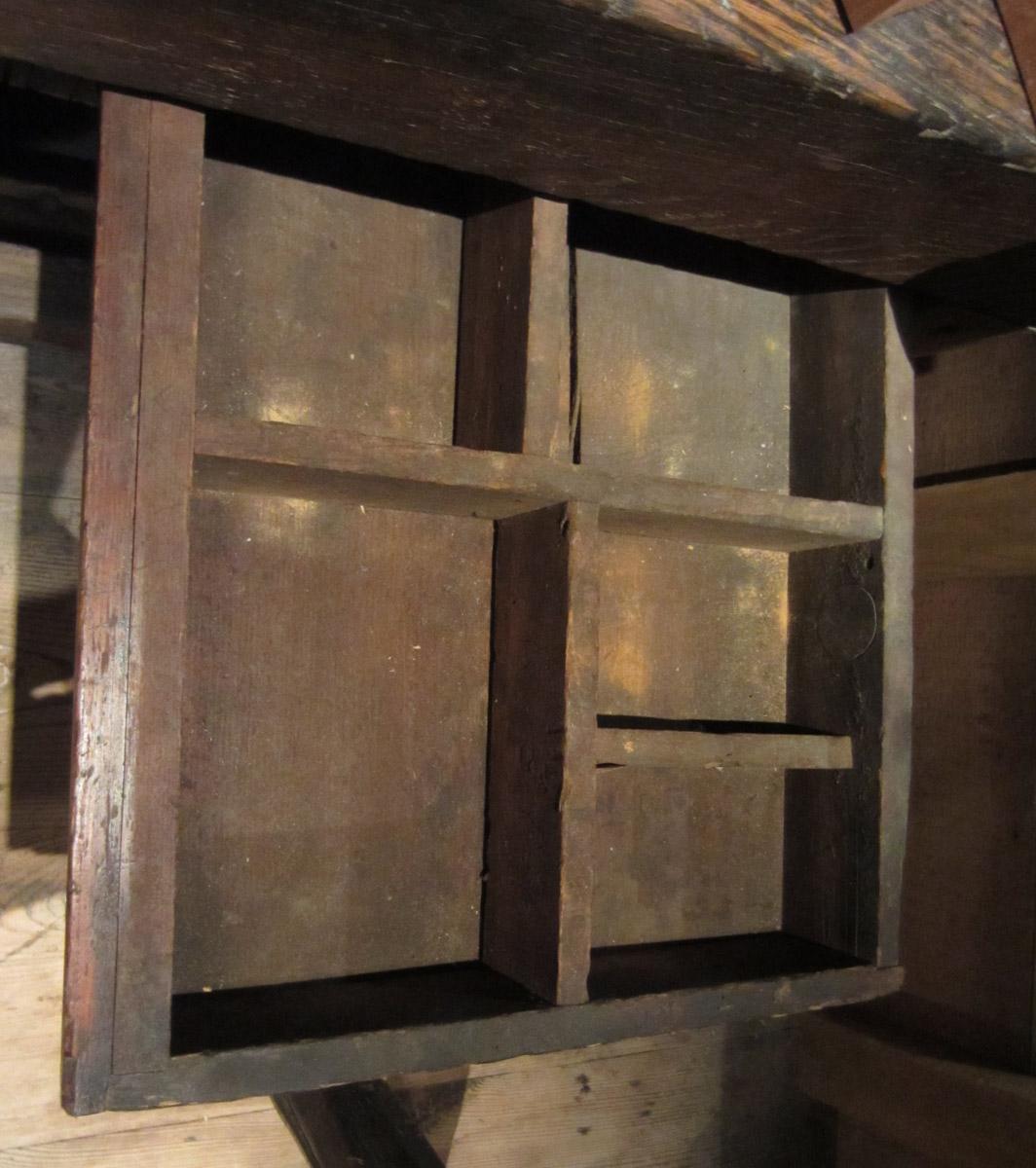 1957.0026.369 Work bench, Drawer