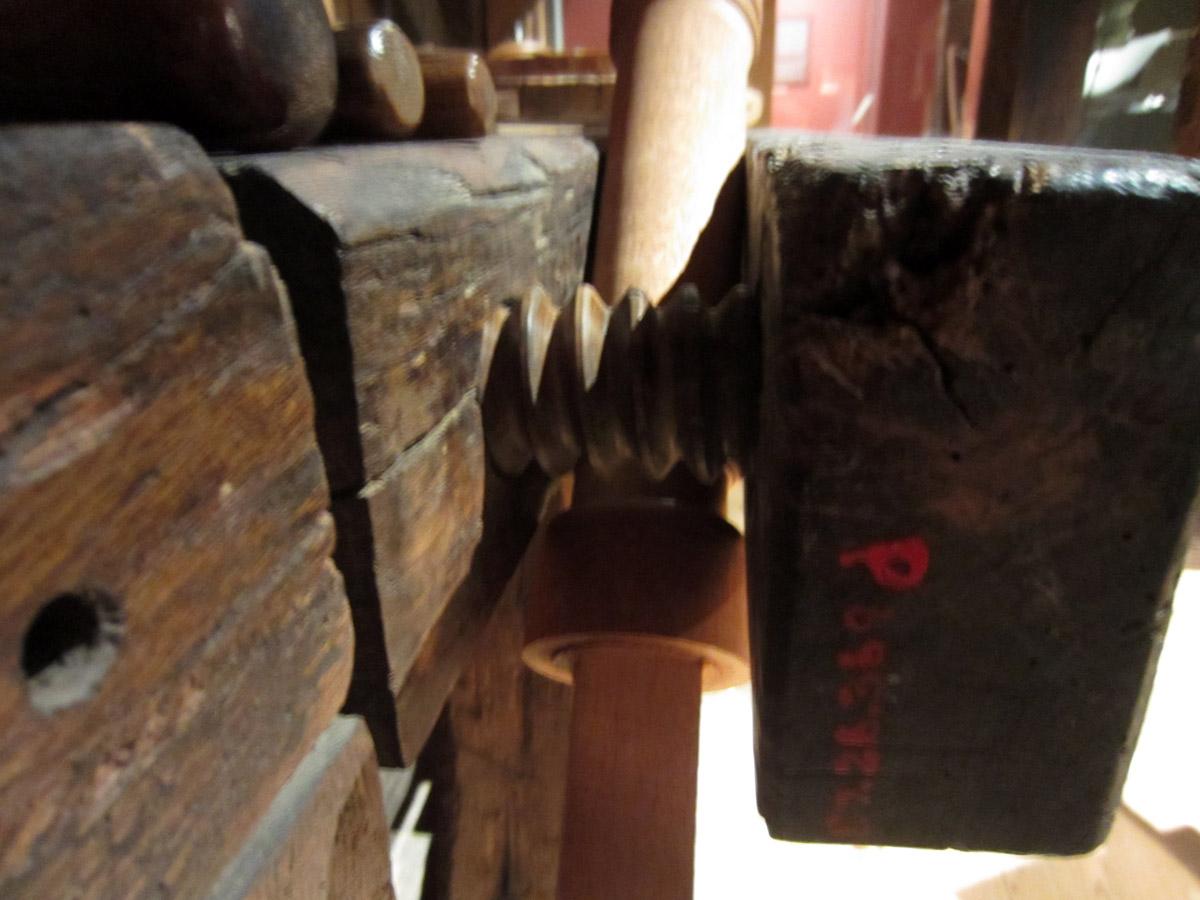 1957.0026.369 Work bench, Vice view