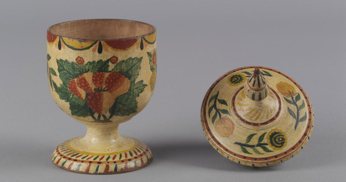 1967.1830 A, B Cup (view 2)