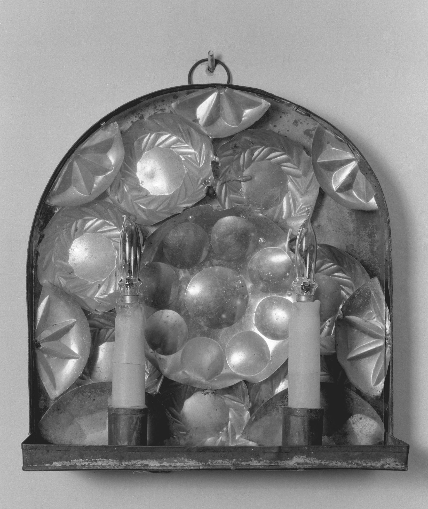1967.1853 Pewter sconce