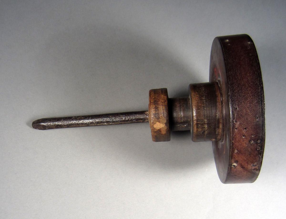 1957.0026.376 Lathe spindle, View top