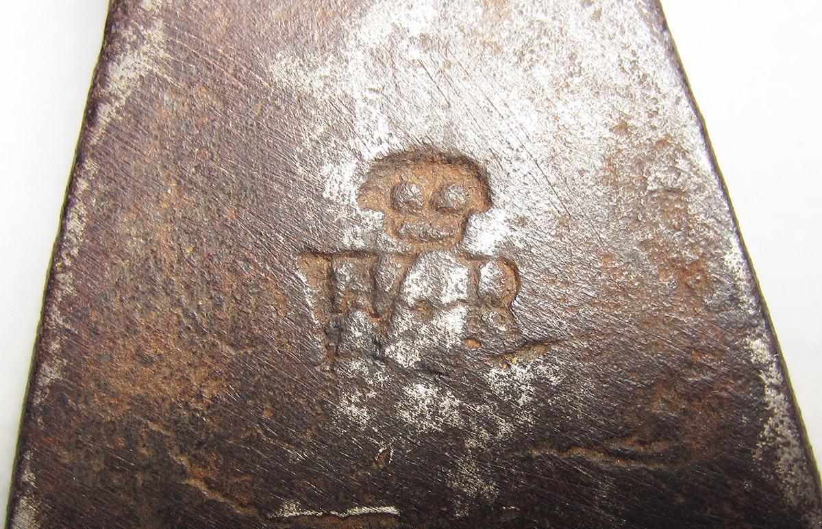 1957.0026.378, Hammer, mark
