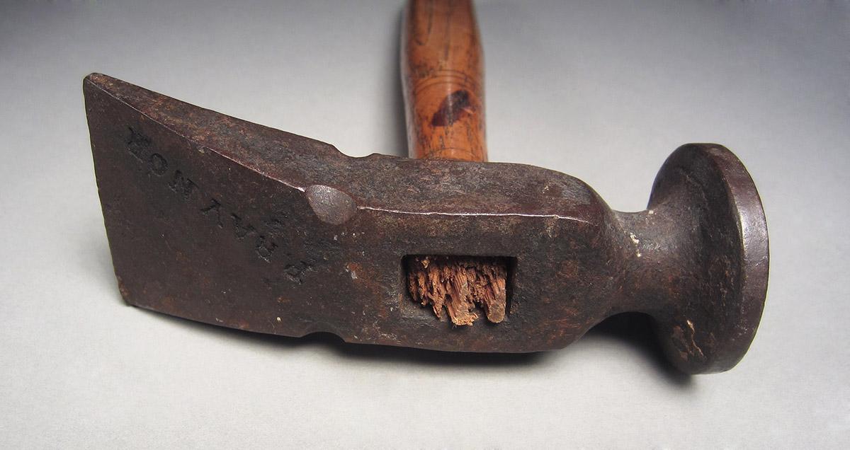 1957.0026.379 A, B, Hammer, head top