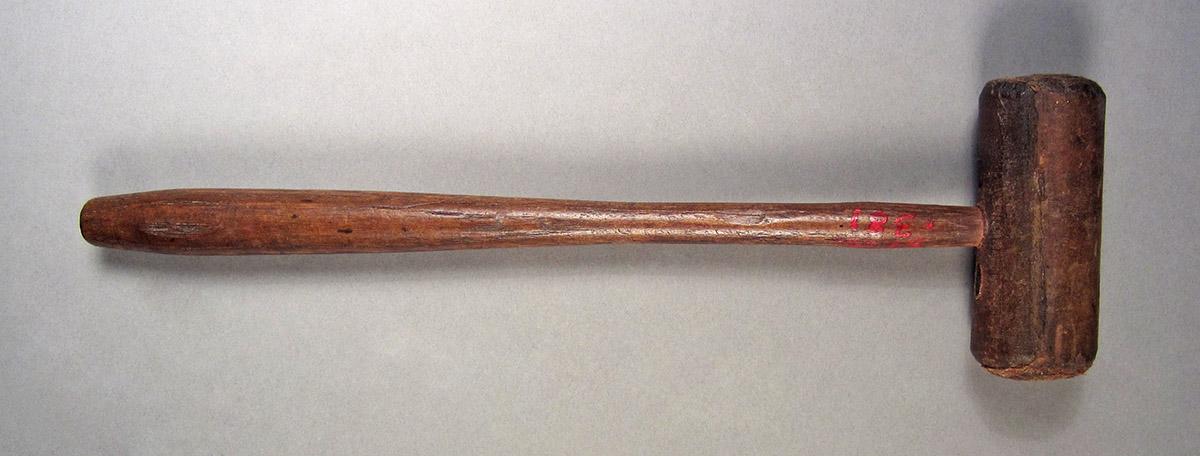 1957.0026.381, Mallet, side 2