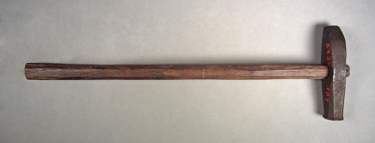 1957.0026.383, Hammer, side