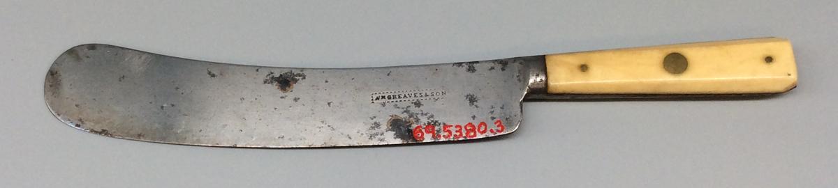 1969.5380.003 Knife, view 1