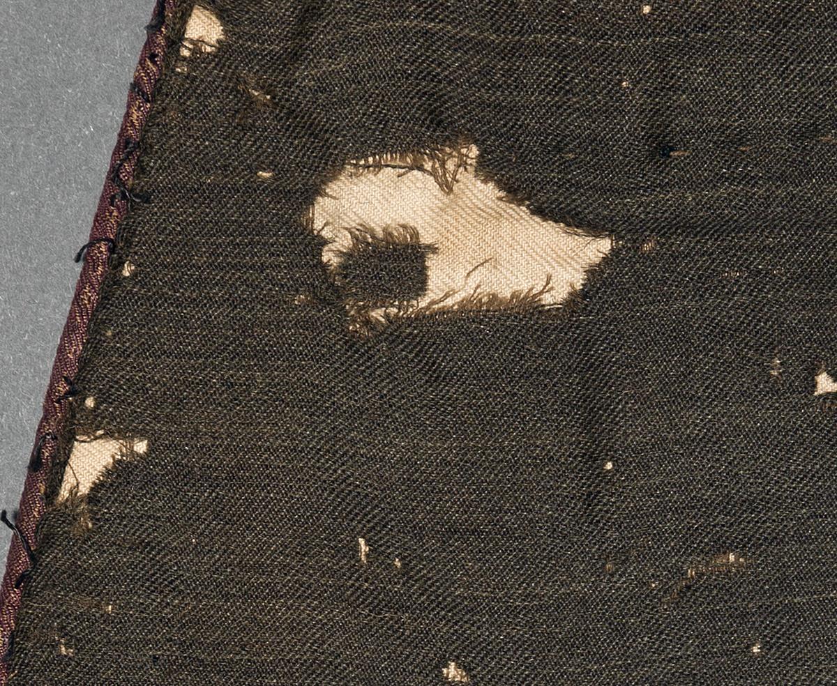 2006.0011.001 Pocket, Verso Detail 2