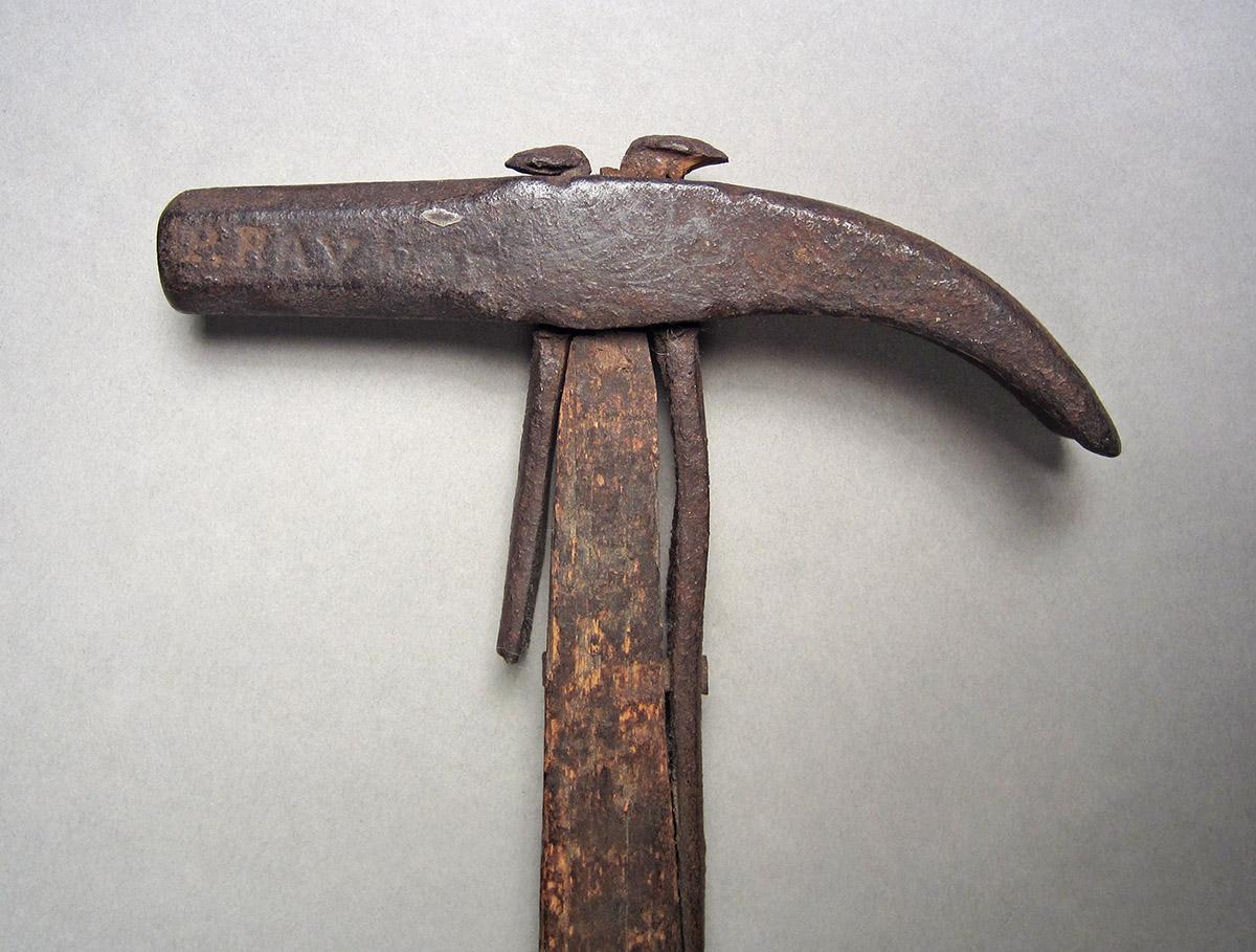 1957.0026.384, Hammer, head side 2