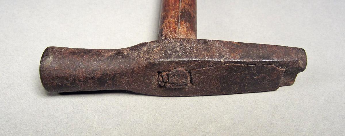 1957.0026.386, Hammer, head top
