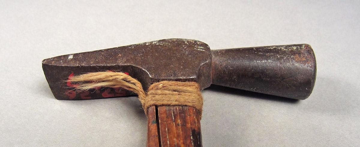 1957.0026.387, Hammer, head bottom