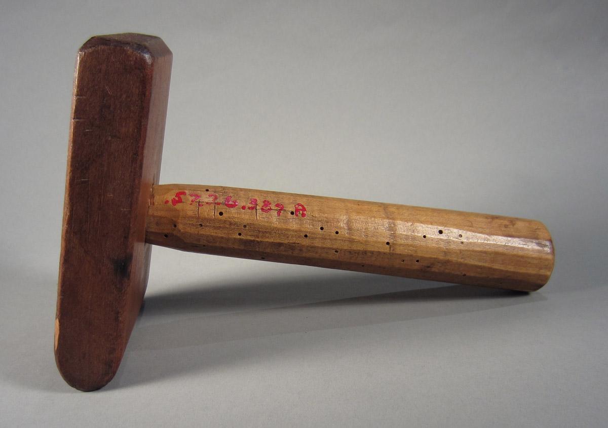 1957.0026.389 A B Mallet, View 2