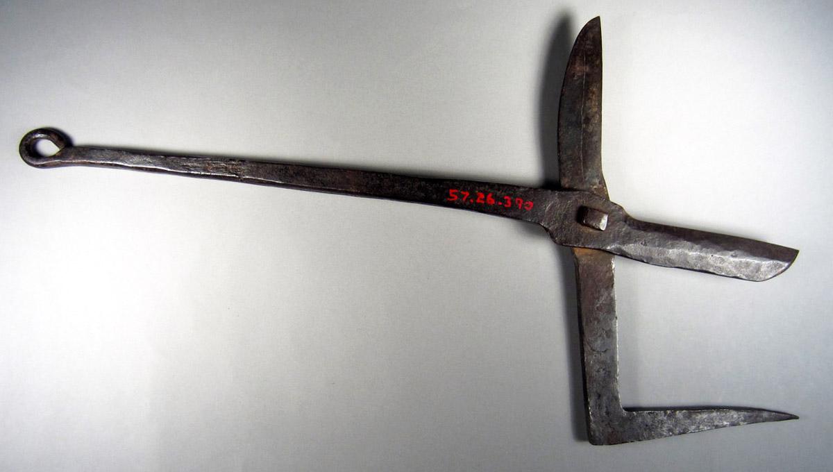 1957.0026.390 Bench shears, View 3